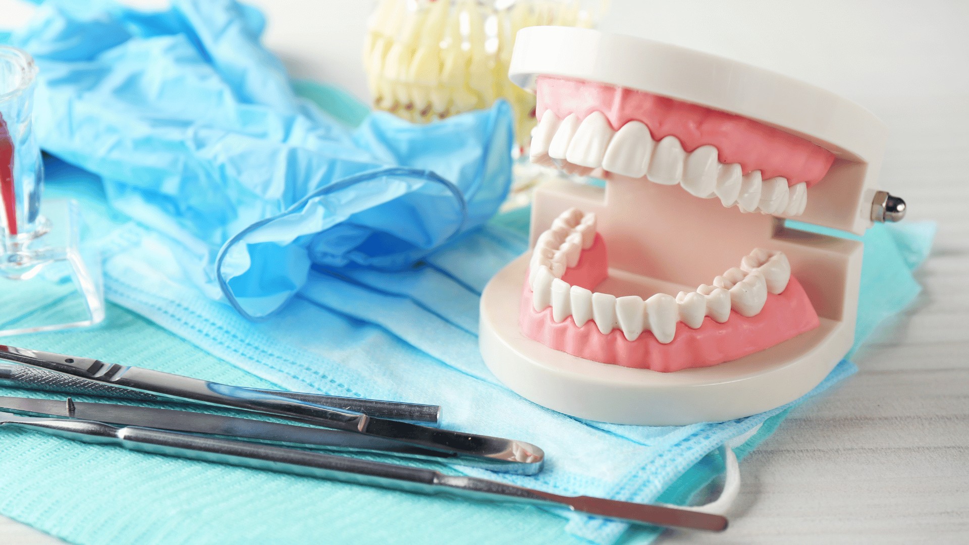 Descubra as melhores próteses em Porto Alegre na Clínica Dental Center. Atendimento qualificado e opções para todos os orçamentos.